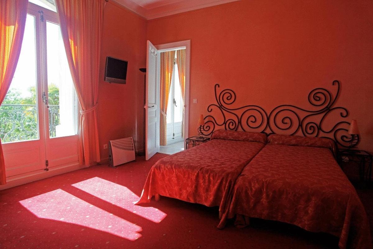 Hotel Saint-Alban Nézignan-lʼÉvêque Zewnętrze zdjęcie
